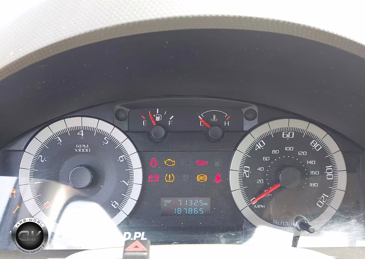 2008 Ford Escape Xlt VIN:1FMCU03108KE38356 - 7