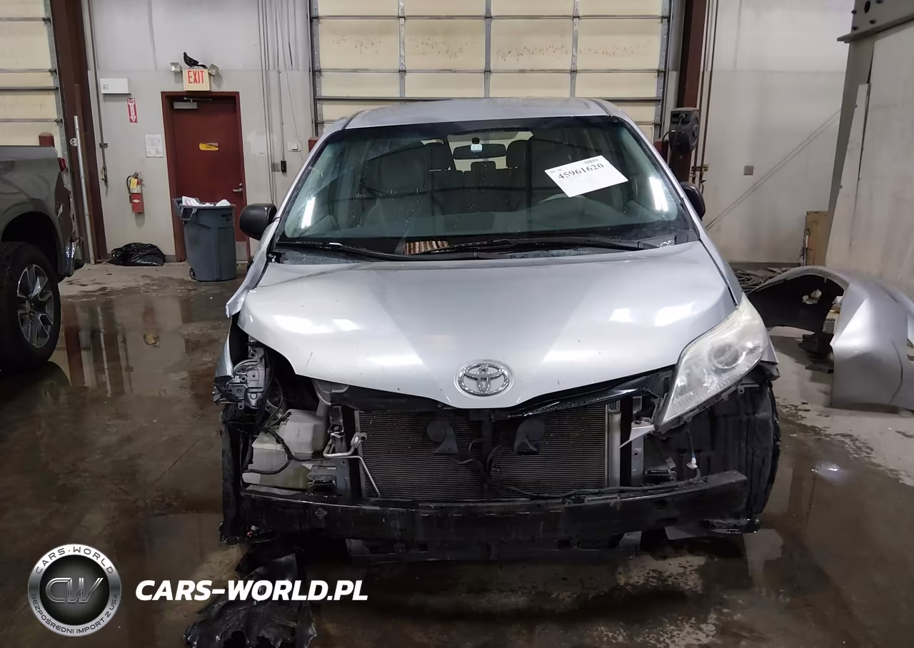 2012 Toyota Sienna Base 7 Passenger VIN:5TDKA3DC7CS014085 - 13