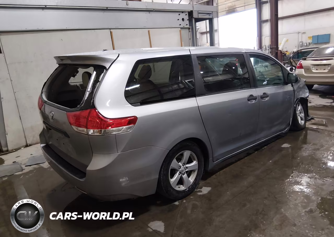 2012 Toyota Sienna Base 7 Passenger VIN:5TDKA3DC7CS014085 - 4