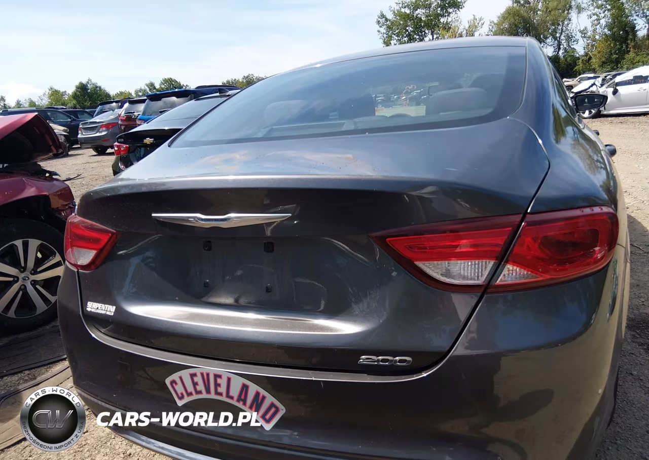 2015 Chrysler 200 Limited VIN:1C3CCCAB4FN677736 - 15