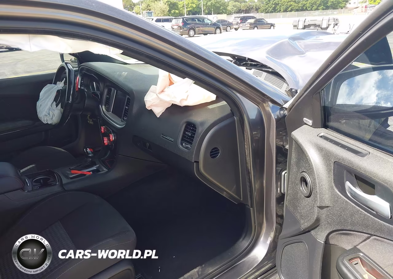 2022 Dodge Charger R-T VIN:2C3CDXCT2NH259502 - 5