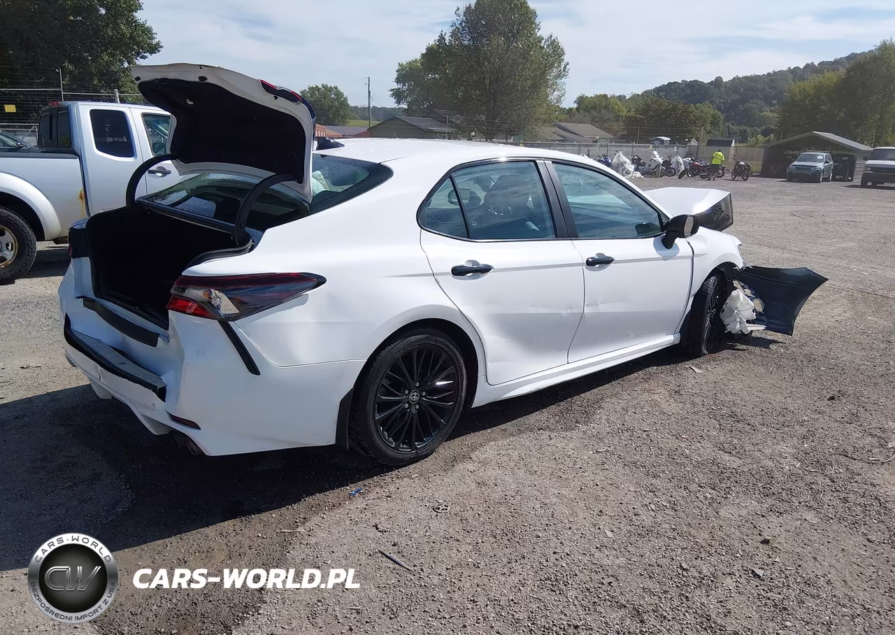 2021 Toyota Camry Se Nightshade Edition VIN:4T1G11AKXMU402863 - 4
