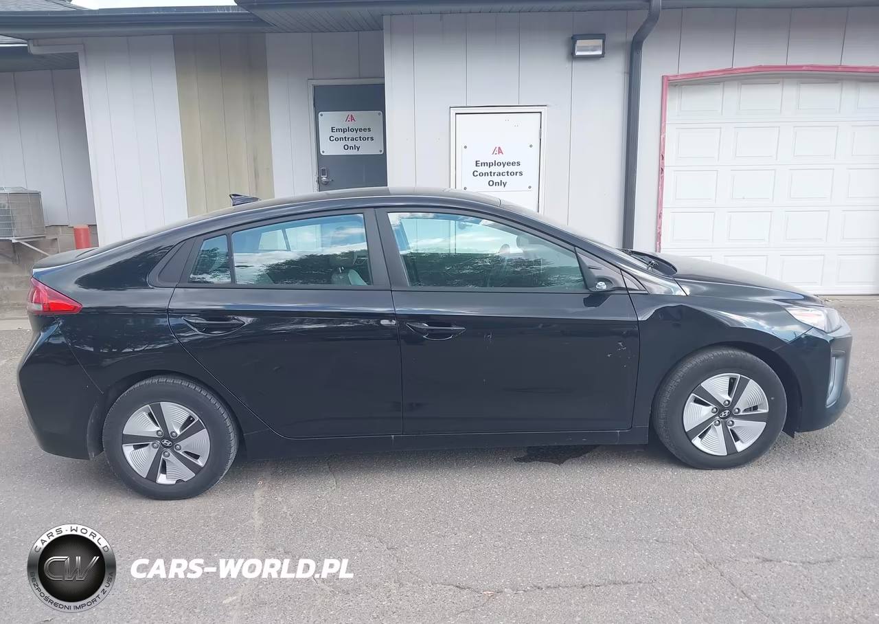 2021 Hyundai Ioniq Hybrid Blue VIN:KMHC65LC5MU246101 - 14