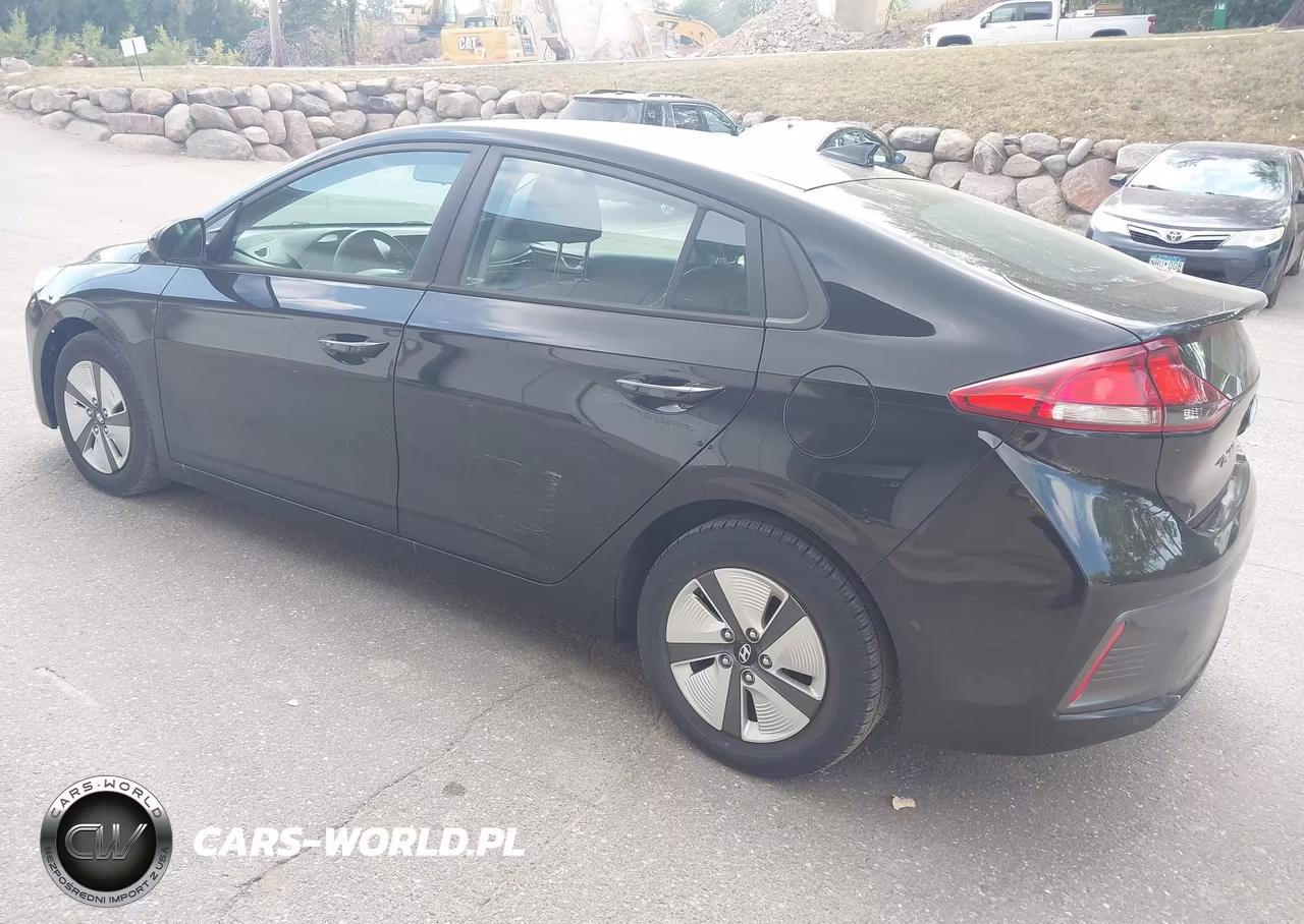 2021 Hyundai Ioniq Hybrid Blue VIN:KMHC65LC5MU246101 - 3