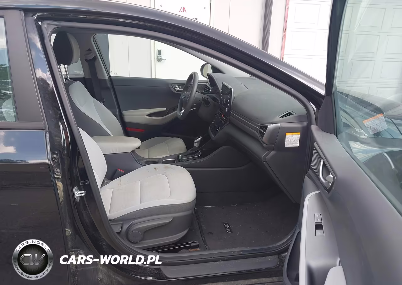 2021 Hyundai Ioniq Hybrid Blue VIN:KMHC65LC5MU246101 - 5