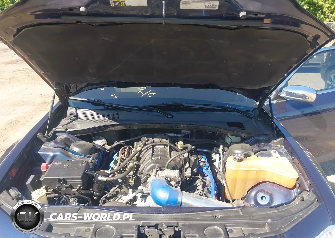2015 Chrysler 300C VIN:2C3CCAET0FH756692 - 10