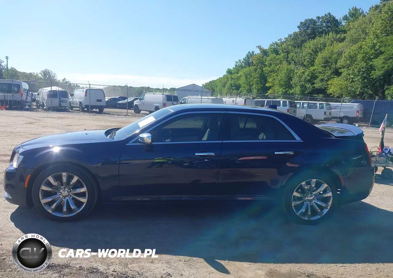 2015 Chrysler 300C VIN:2C3CCAET0FH756692 - 14