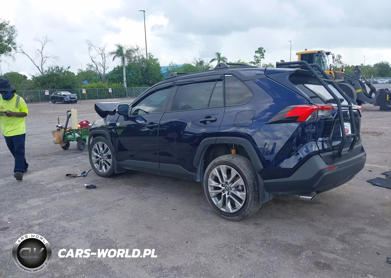 2024 Toyota Rav4 Xle Premium VIN:2T3C1RFV7RW340322 - 3