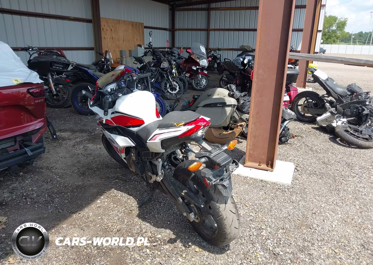 2018 Honda Cbr500 R VIN:MLHPC4418J5500893 - 4