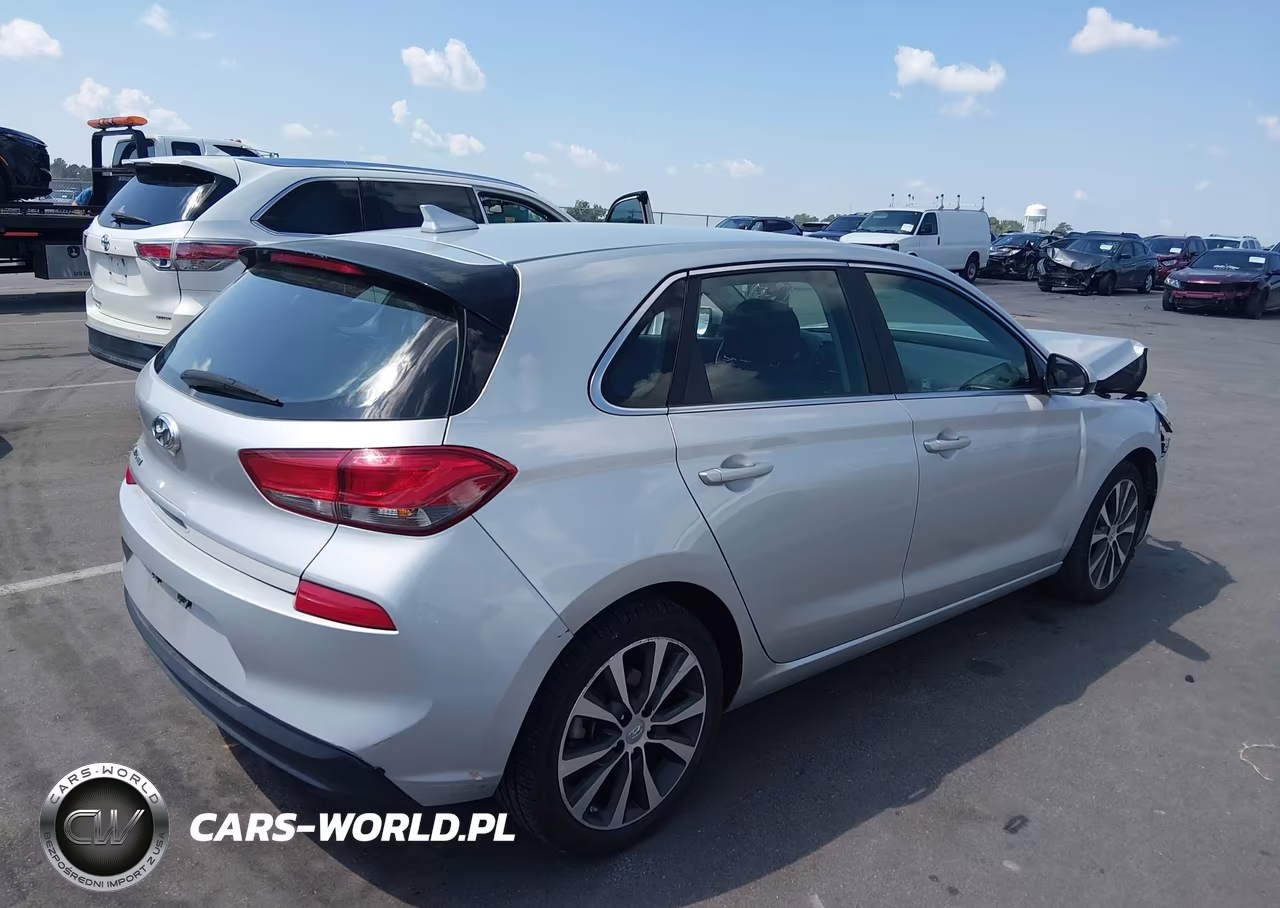 2019 Hyundai Elantra Gt VIN:KMHH35LE9KU091789 - 4