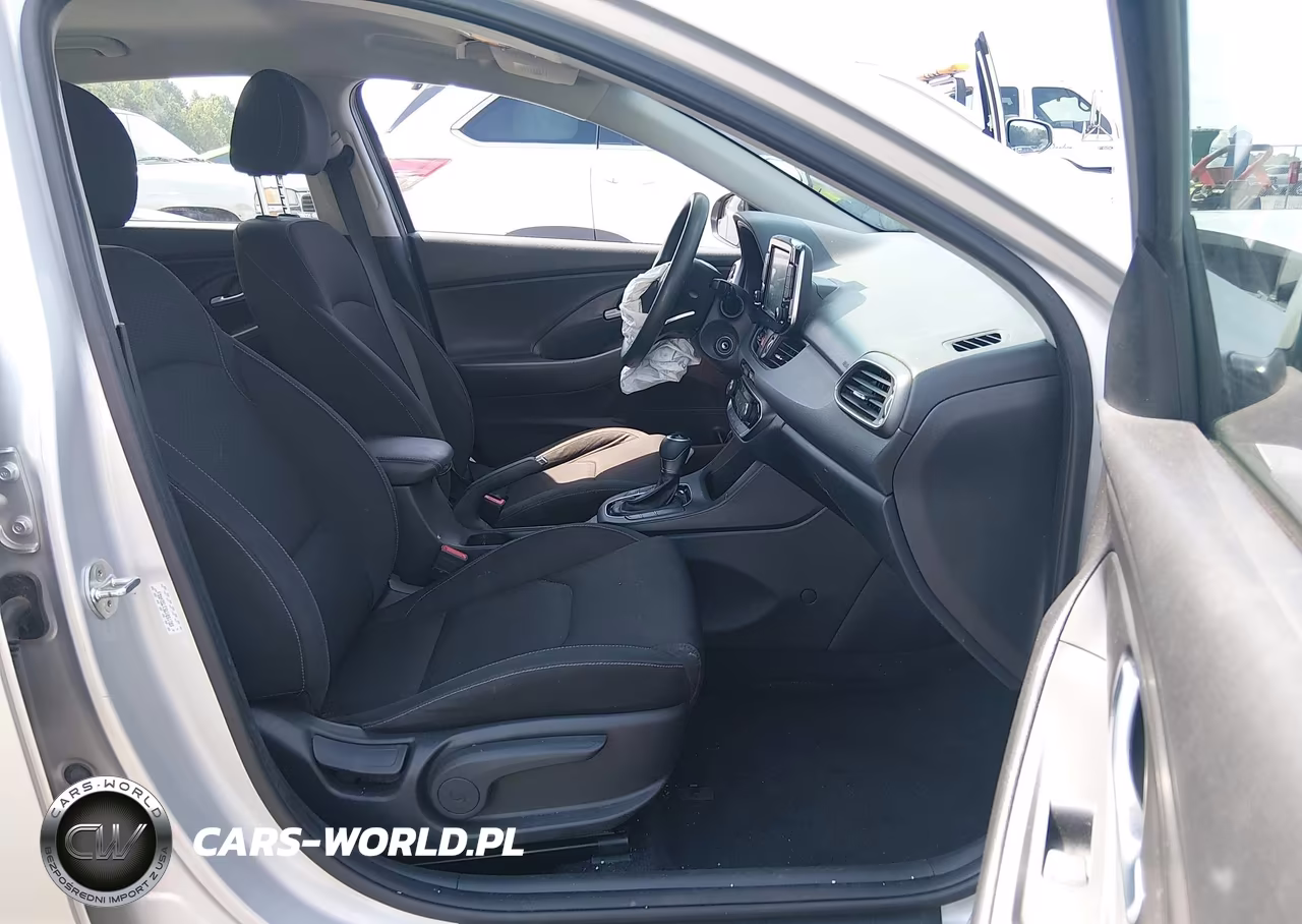 2019 Hyundai Elantra Gt VIN:KMHH35LE9KU091789 - 5