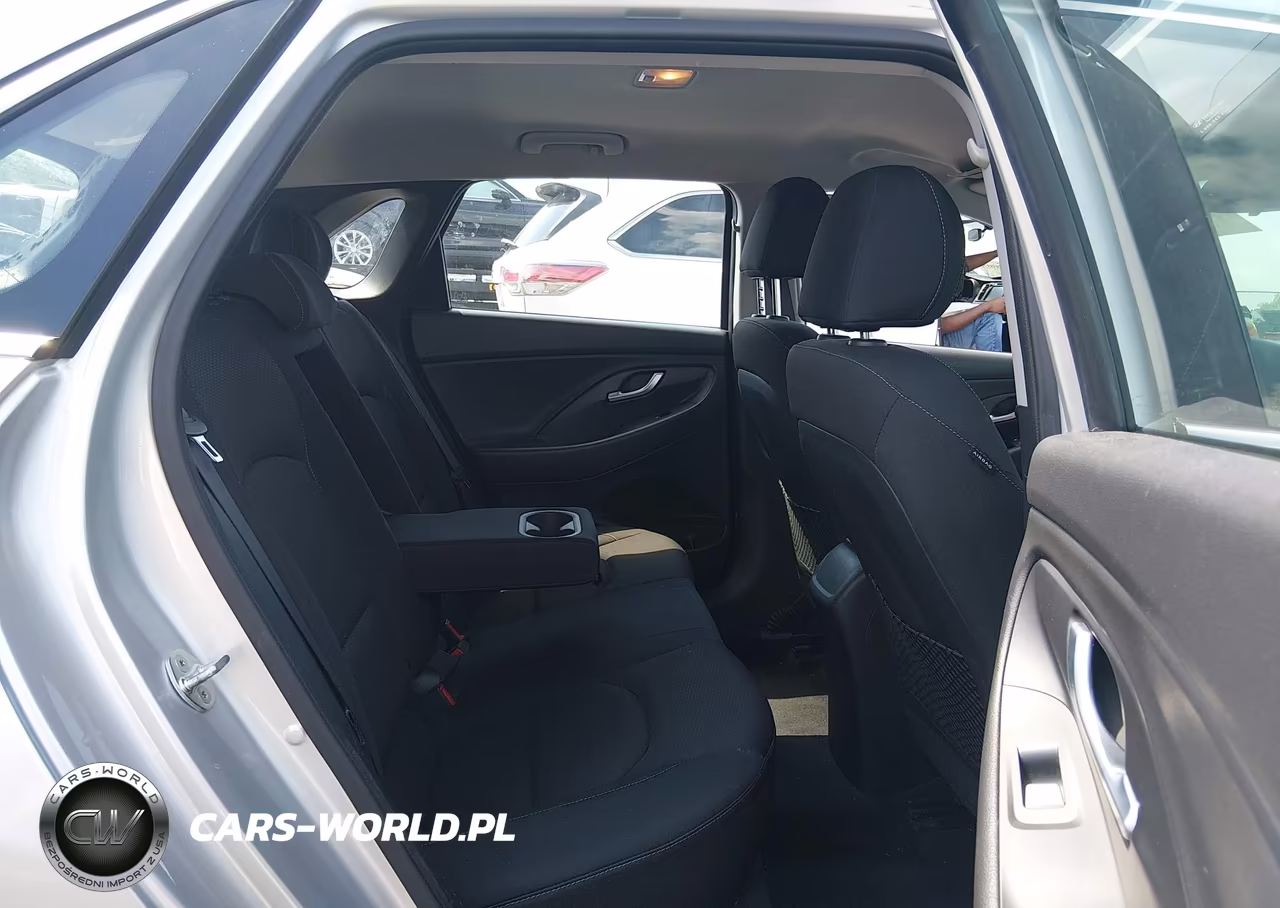 2019 Hyundai Elantra Gt VIN:KMHH35LE9KU091789 - 8