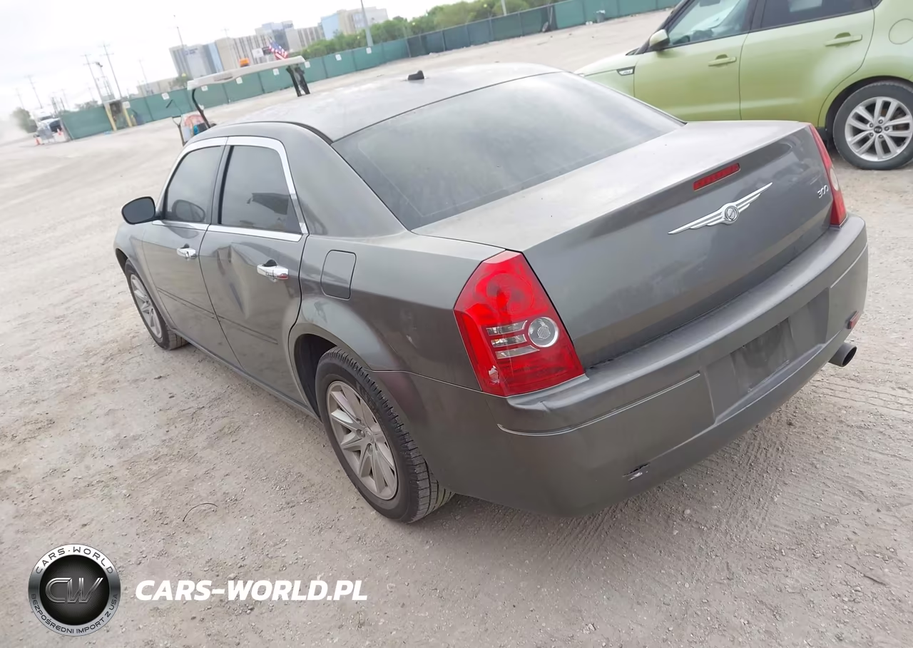 2008 Chrysler 300 Lx VIN:2C3KA43R28H123768 - 3