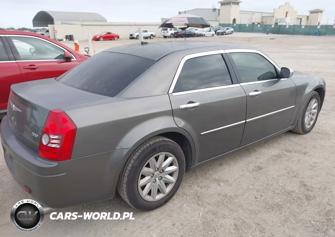 2008 Chrysler 300 Lx VIN:2C3KA43R28H123768 - 4