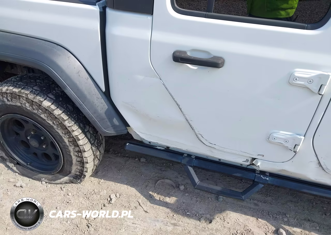 2020 Jeep Gladiator Sport S 4X4 VIN:1C6HJTAG9LL124968 - 19
