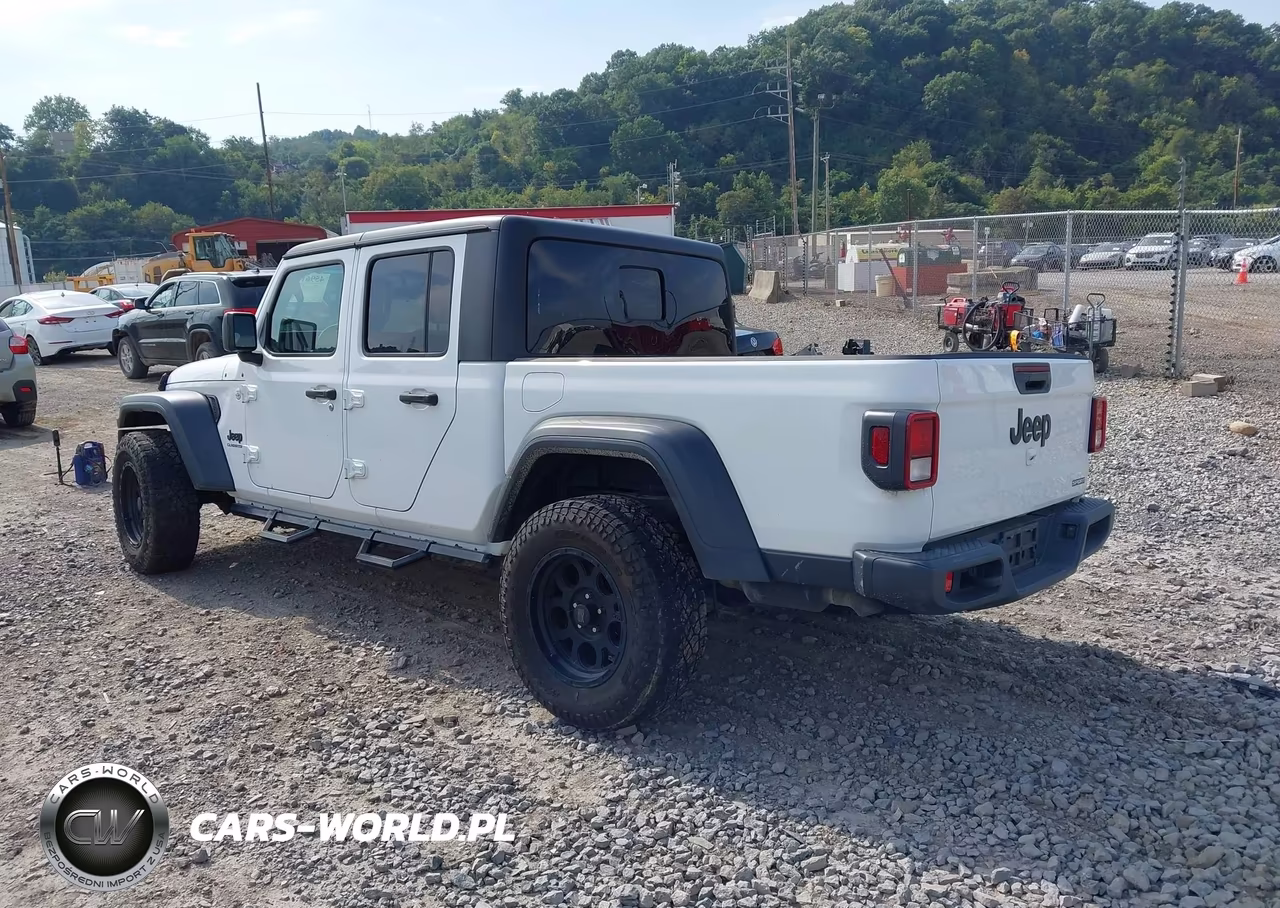 2020 Jeep Gladiator Sport S 4X4 VIN:1C6HJTAG9LL124968 - 3
