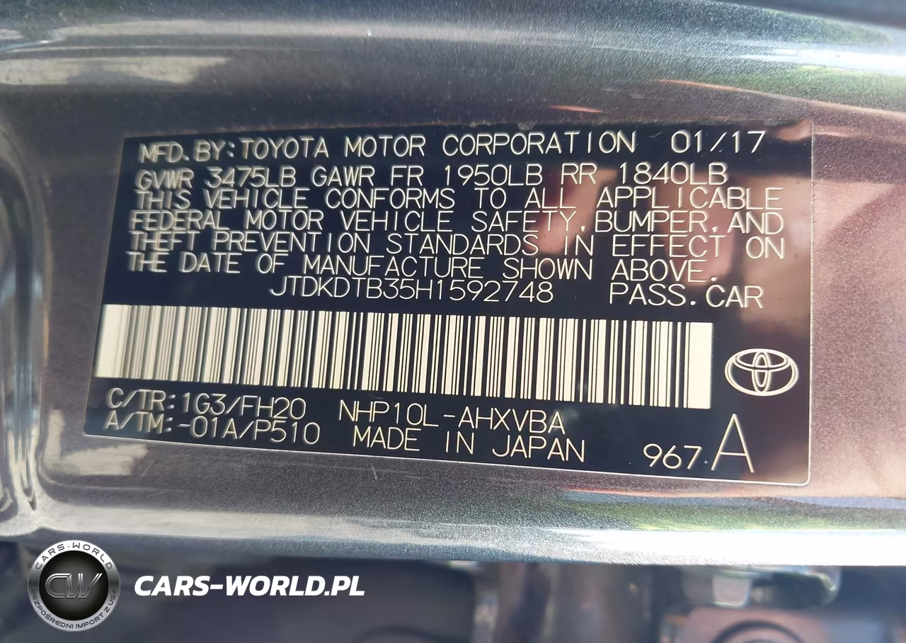 2017 Toyota Prius C One VIN:JTDKDTB35H1592748 - 9