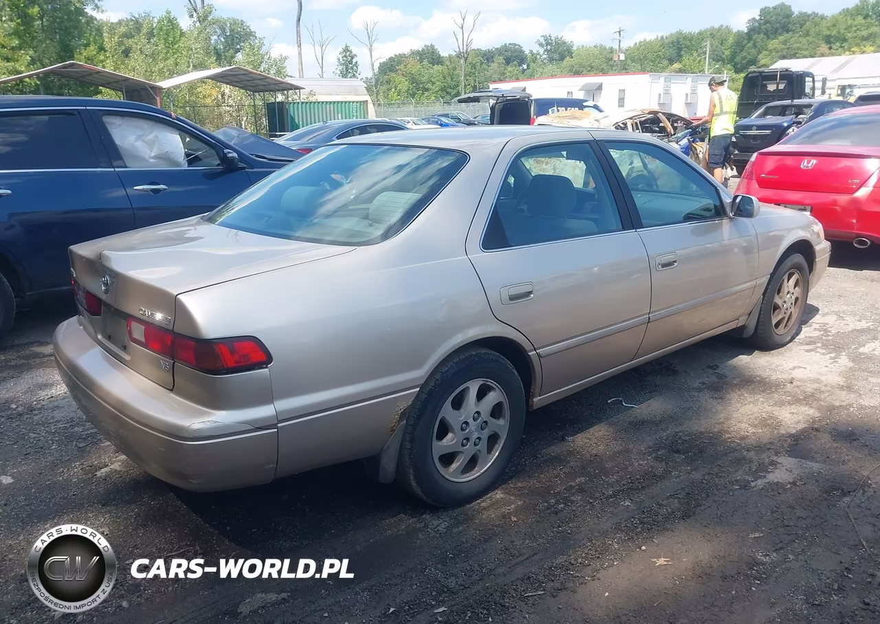 1999 Toyota Camry Le V6 VIN:JT2BF22K8X0174693 - 4