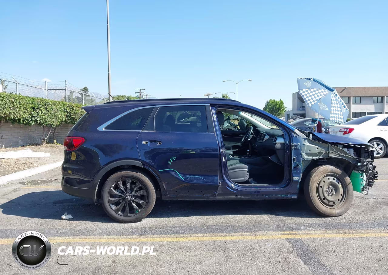 2020 Kia Sorento 3.3L S VIN:5XYPGDA53LG657076 - 14