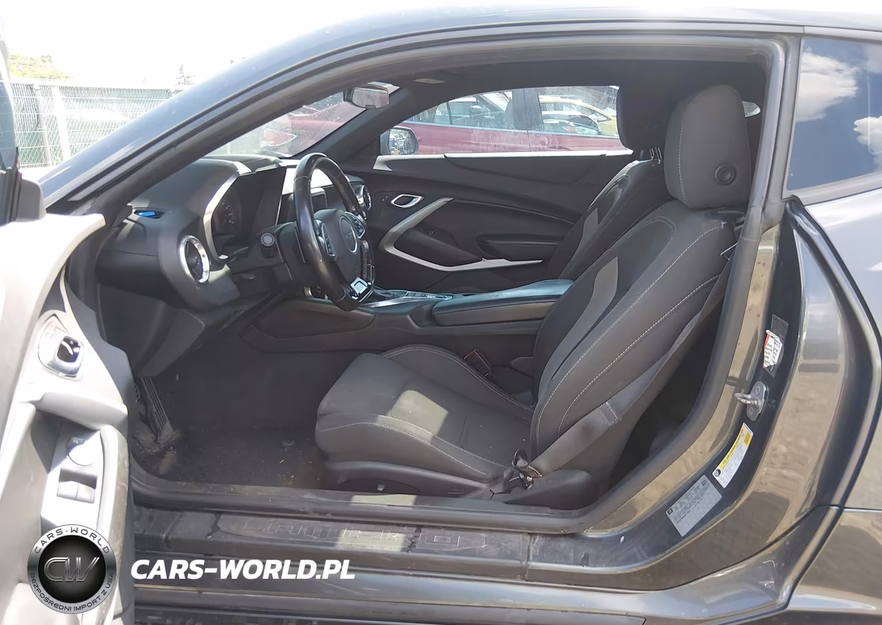2018 Chevrolet Camaro 1Lt VIN:1G1FB1RSXJ0118064 - 5