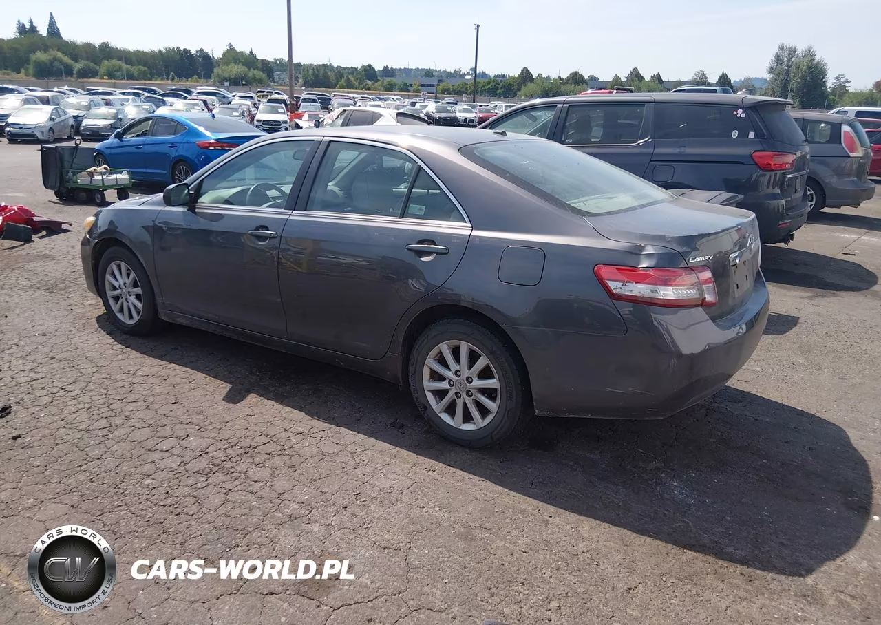2011 Toyota Camry Xle VIN:4T4BF3EK8BR107636 - 3