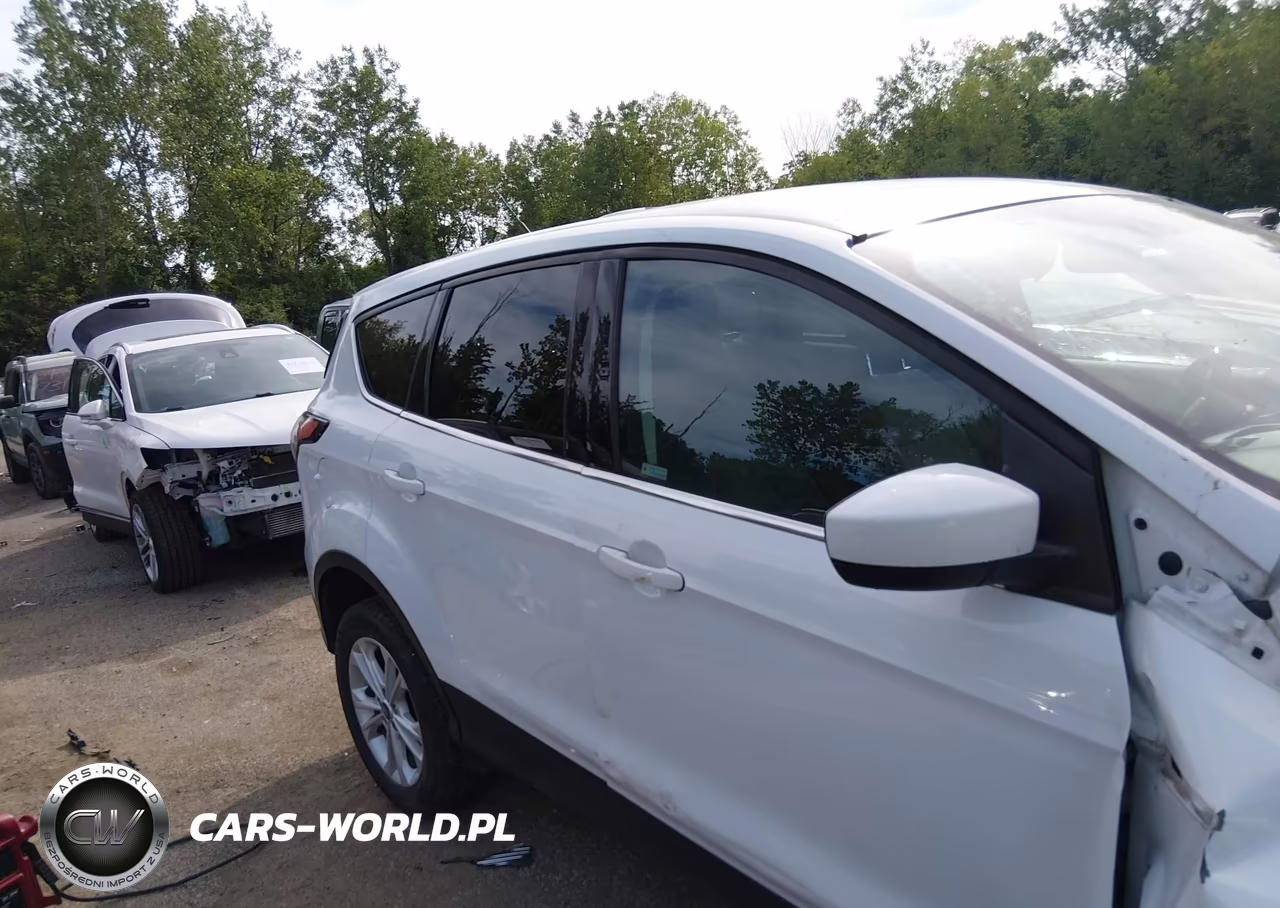 2017 Ford Escape Se VIN:1FMCU0GD2HUE89737 - 13