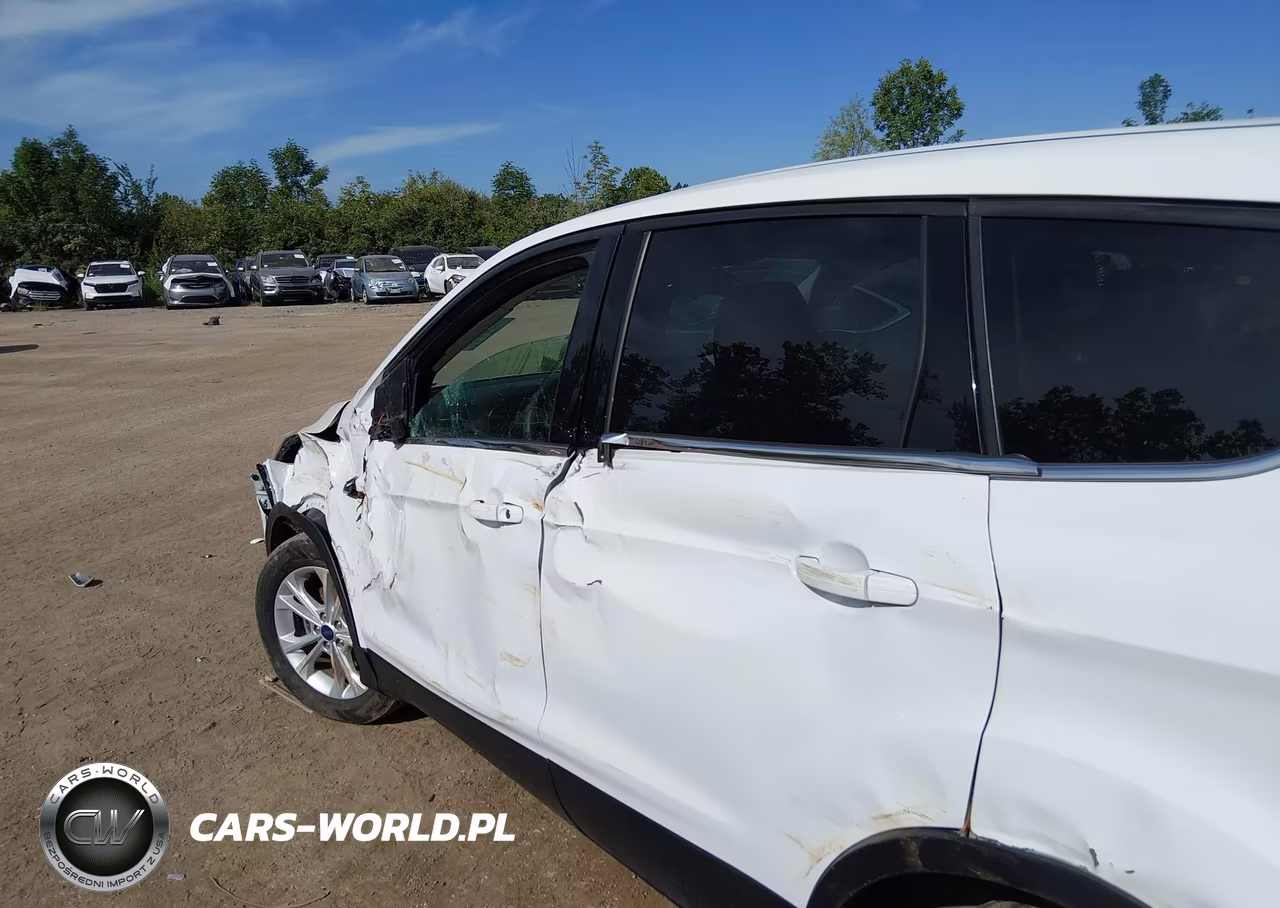 2017 Ford Escape Se VIN:1FMCU0GD2HUE89737 - 14