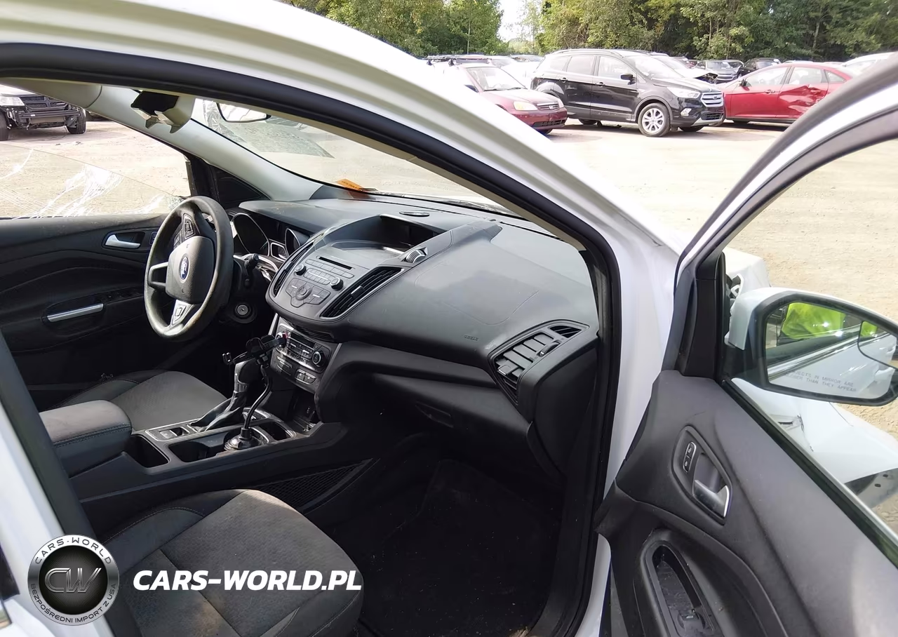2017 Ford Escape Se VIN:1FMCU0GD2HUE89737 - 5