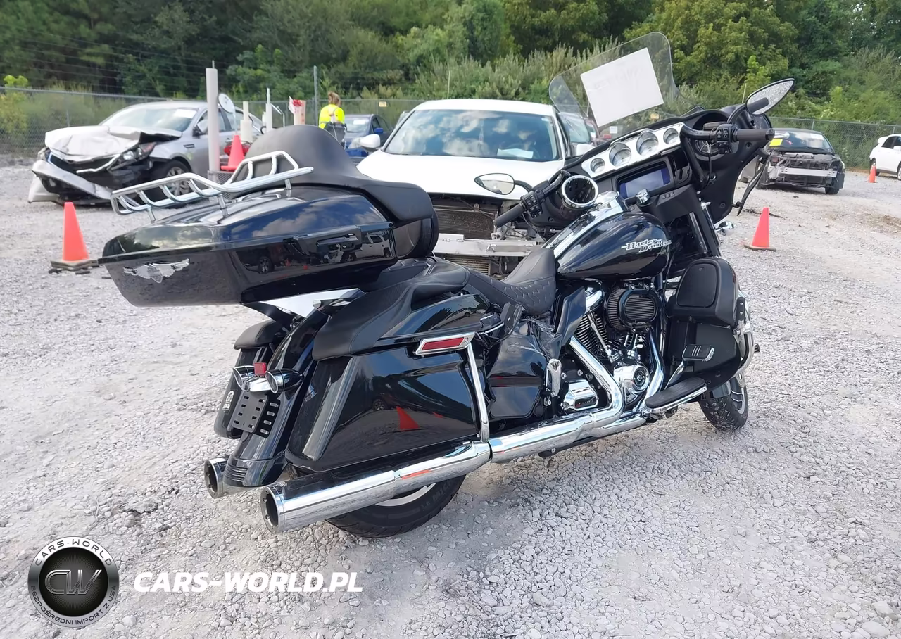 2019 Harley-Davidson Flhx VIN:1HD1KBC13KB666838 - 4