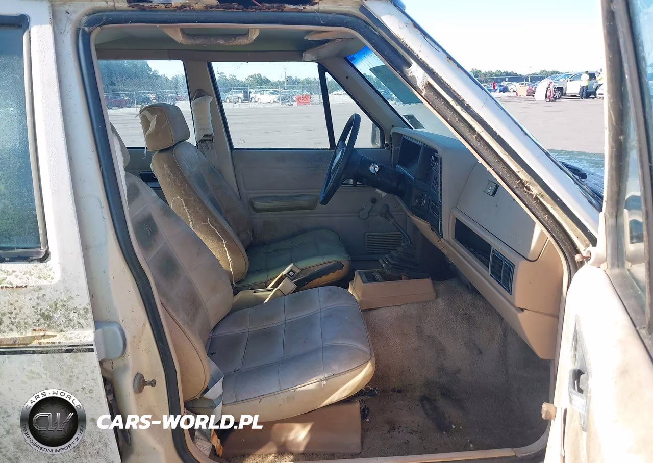 1985 Jeep Cherokee VIN:1JCUX7816FT009519 - 5