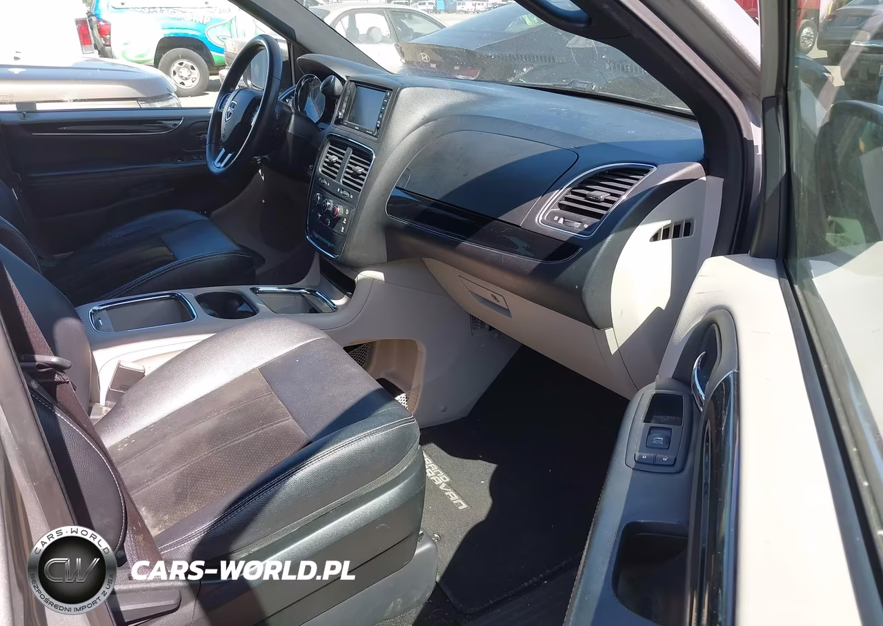 2017 Dodge Grand Caravan Sxt VIN:2C4RDGCG5HR852083 - 5