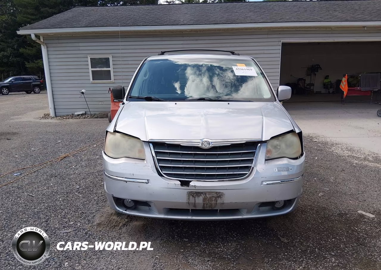 2010 Chrysler Town & Country Touring VIN:2A4RR5DX2AR290387 - 13