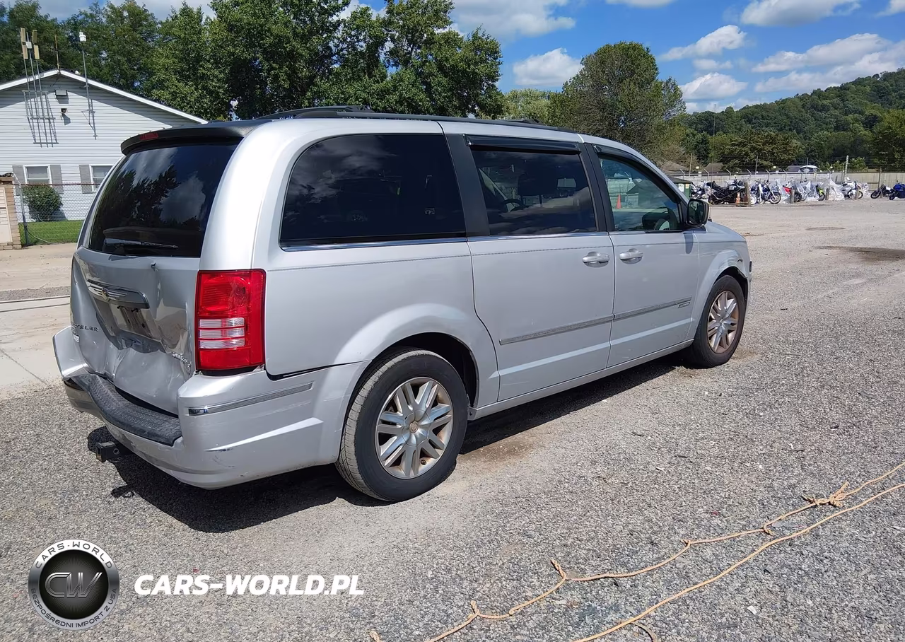 2010 Chrysler Town & Country Touring VIN:2A4RR5DX2AR290387 - 4