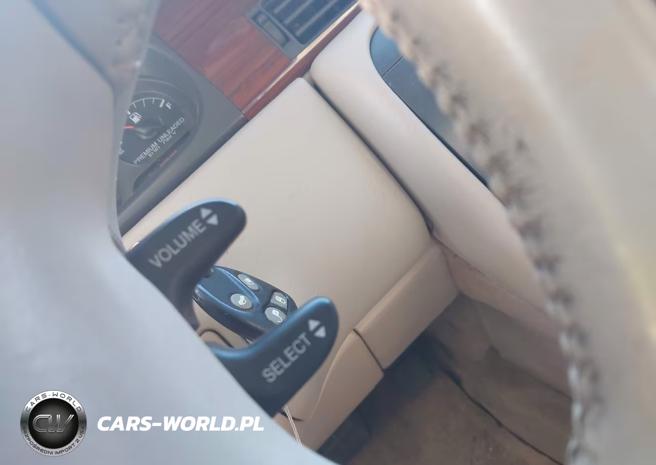 1997 Cadillac Eldorado Touring VIN:1G6ET1299VU608312 - 11