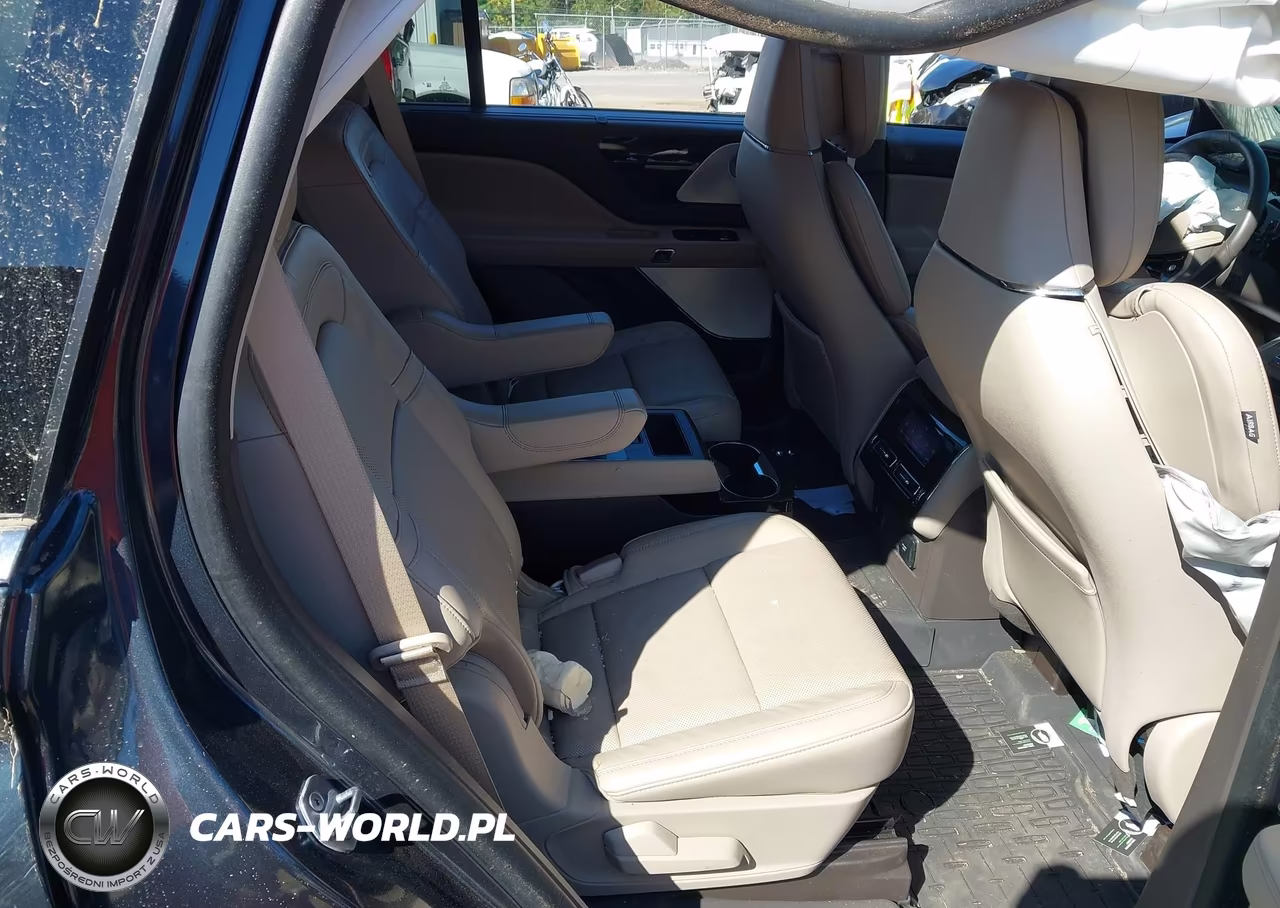 2024 Lincoln Aviator Reserve VIN:5LM5J7XC9RGL06221 - 8