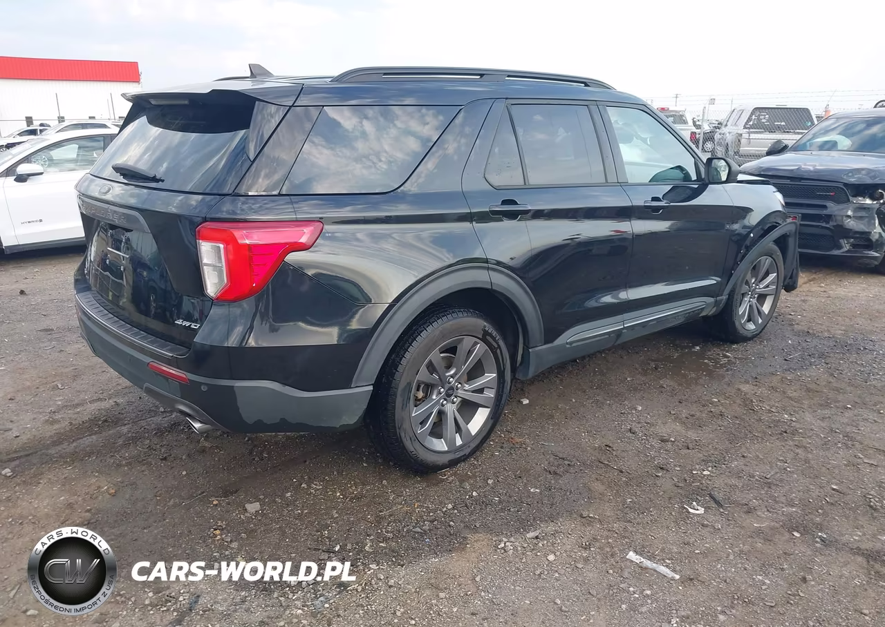 2021 Ford Explorer Xlt VIN:1FMSK8DHXMGA10836 - 4
