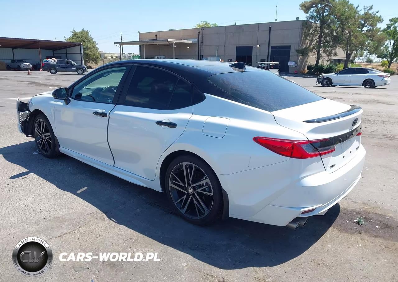 2025 Toyota Camry Xse VIN:4T1DAACK4SU124202 - 3
