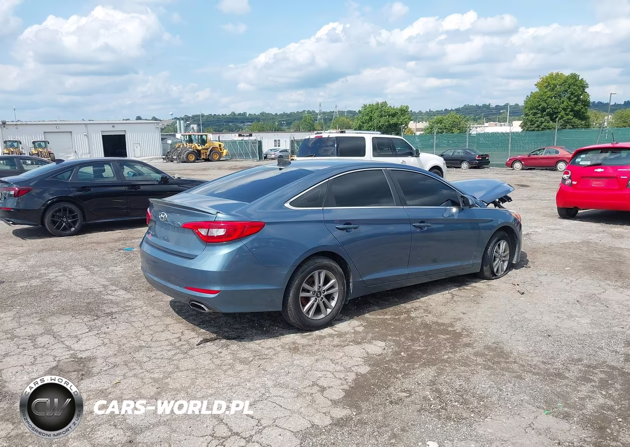 2015 Hyundai Sonata Se VIN:5NPE24AF8FH121929 - 4