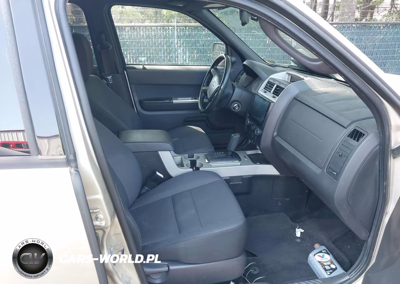 2011 Ford Escape Xlt VIN:1FMCU0D78BKA27538 - 5