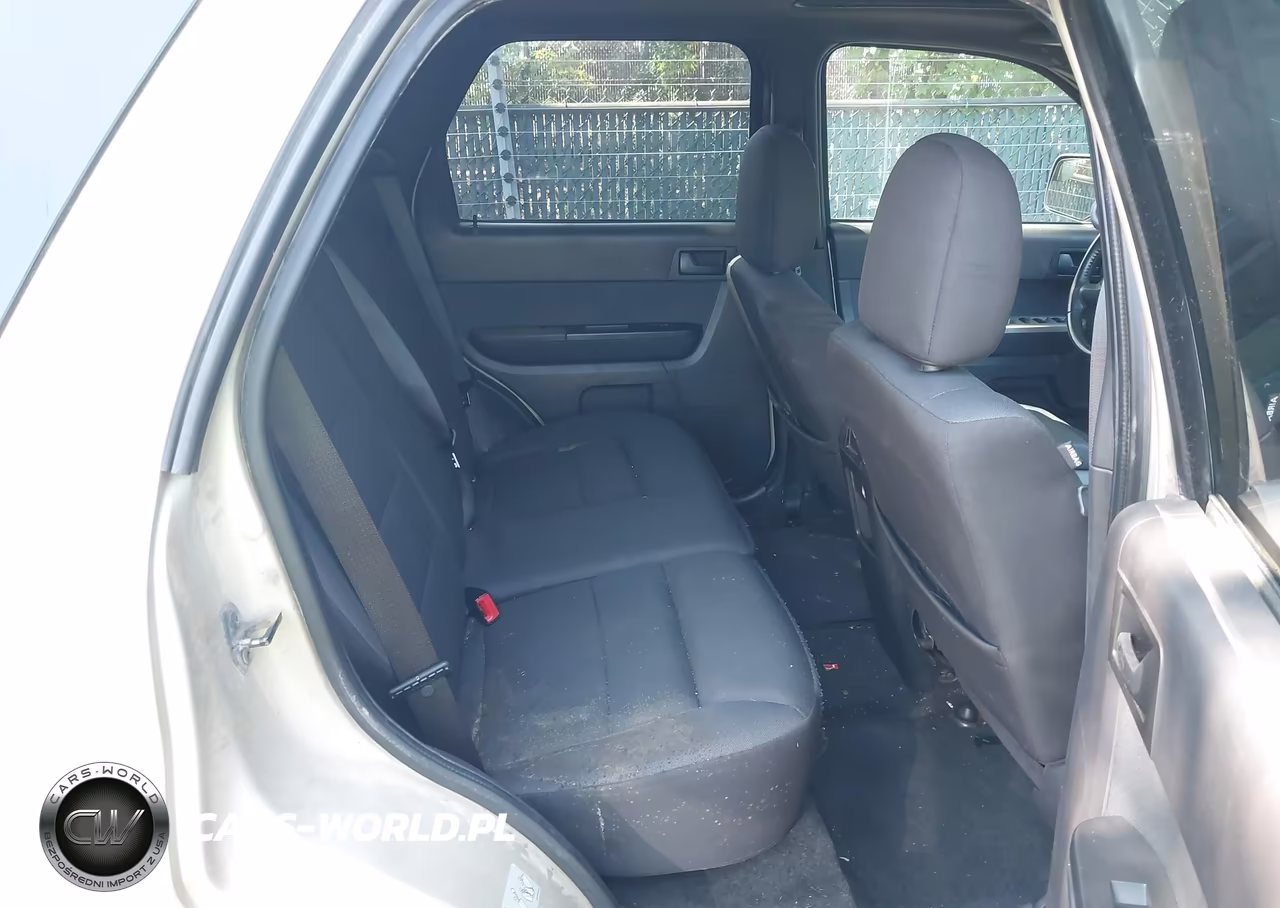 2011 Ford Escape Xlt VIN:1FMCU0D78BKA27538 - 8