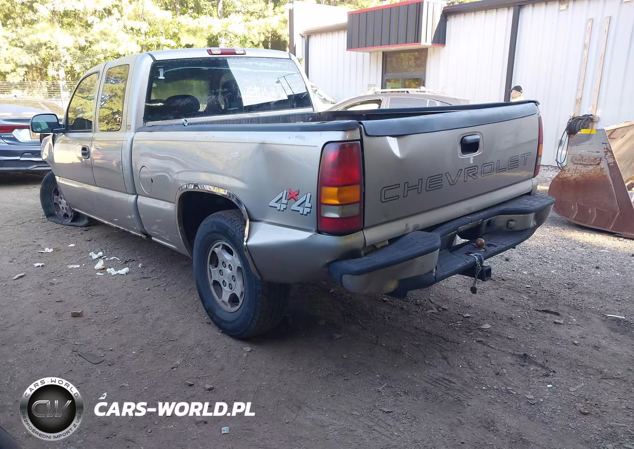 2001 Chevrolet Silverado 1500 VIN:2GCEK19VX11370379 - 3