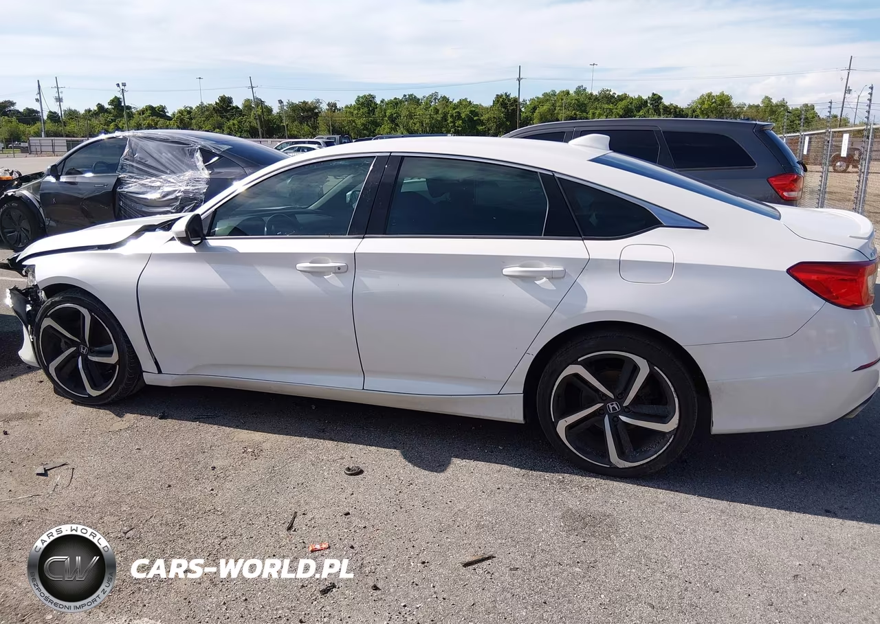 2018 Honda Accord Sport VIN:1HGCV1F33JA194977 - 14