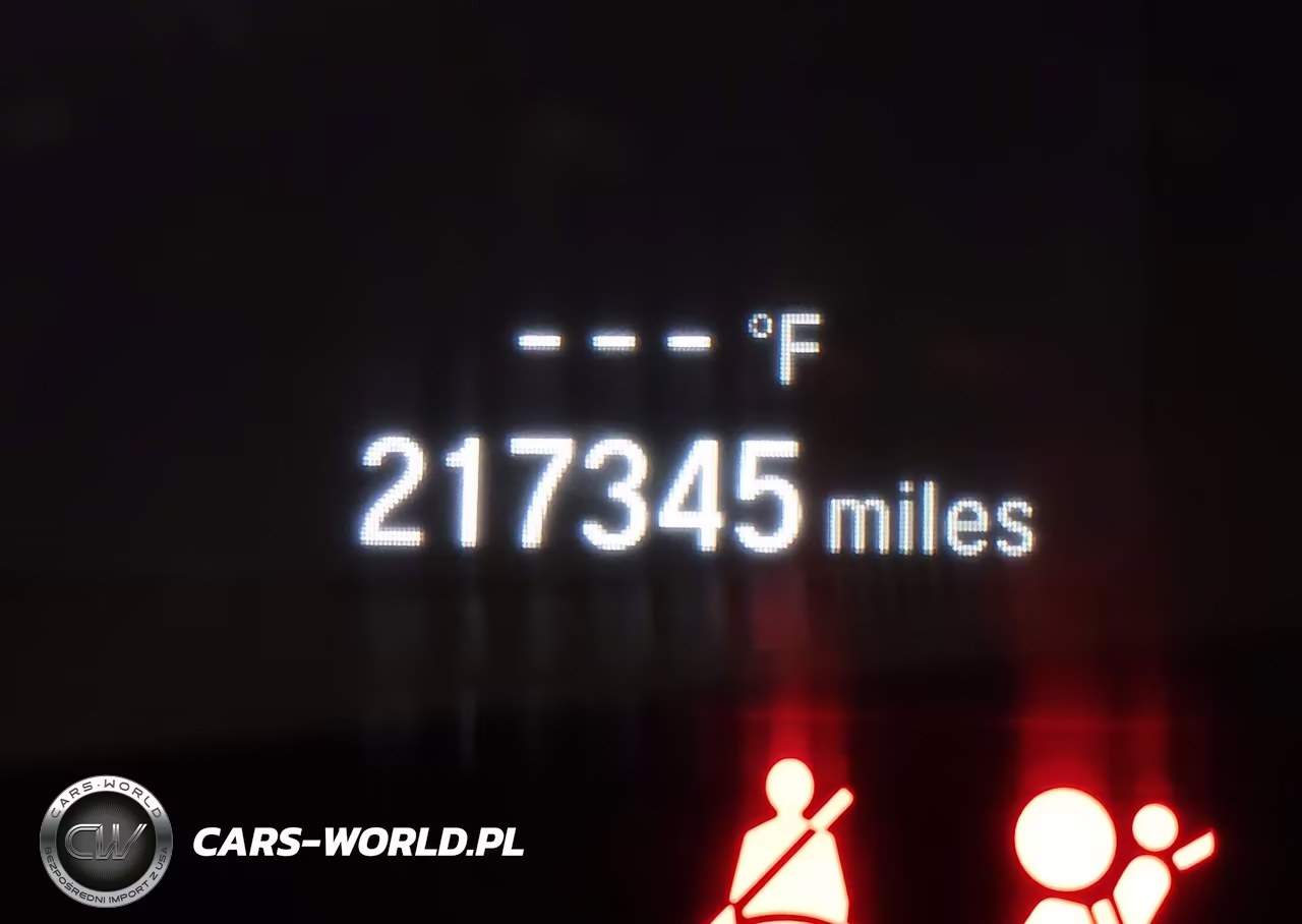 2018 Honda Accord Sport VIN:1HGCV1F33JA194977 - 15