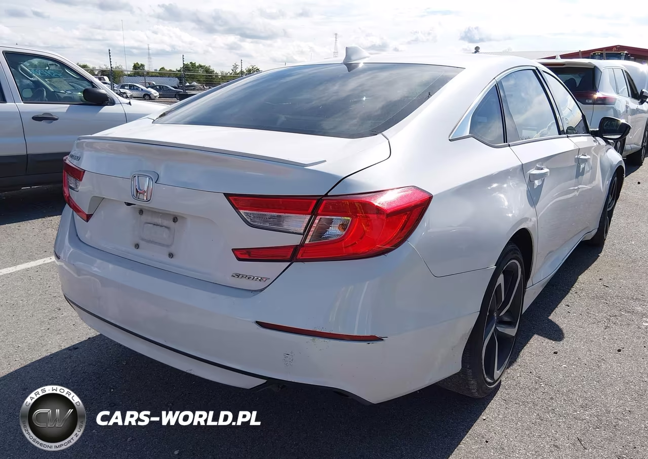 2018 Honda Accord Sport VIN:1HGCV1F33JA194977 - 4