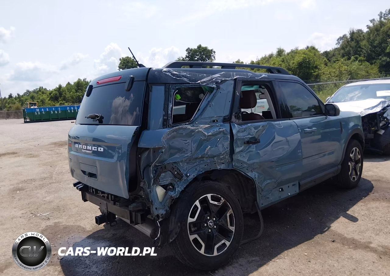 2022 Ford Bronco Sport Outer Banks VIN:3FMCR9C66NRE27922 - 4
