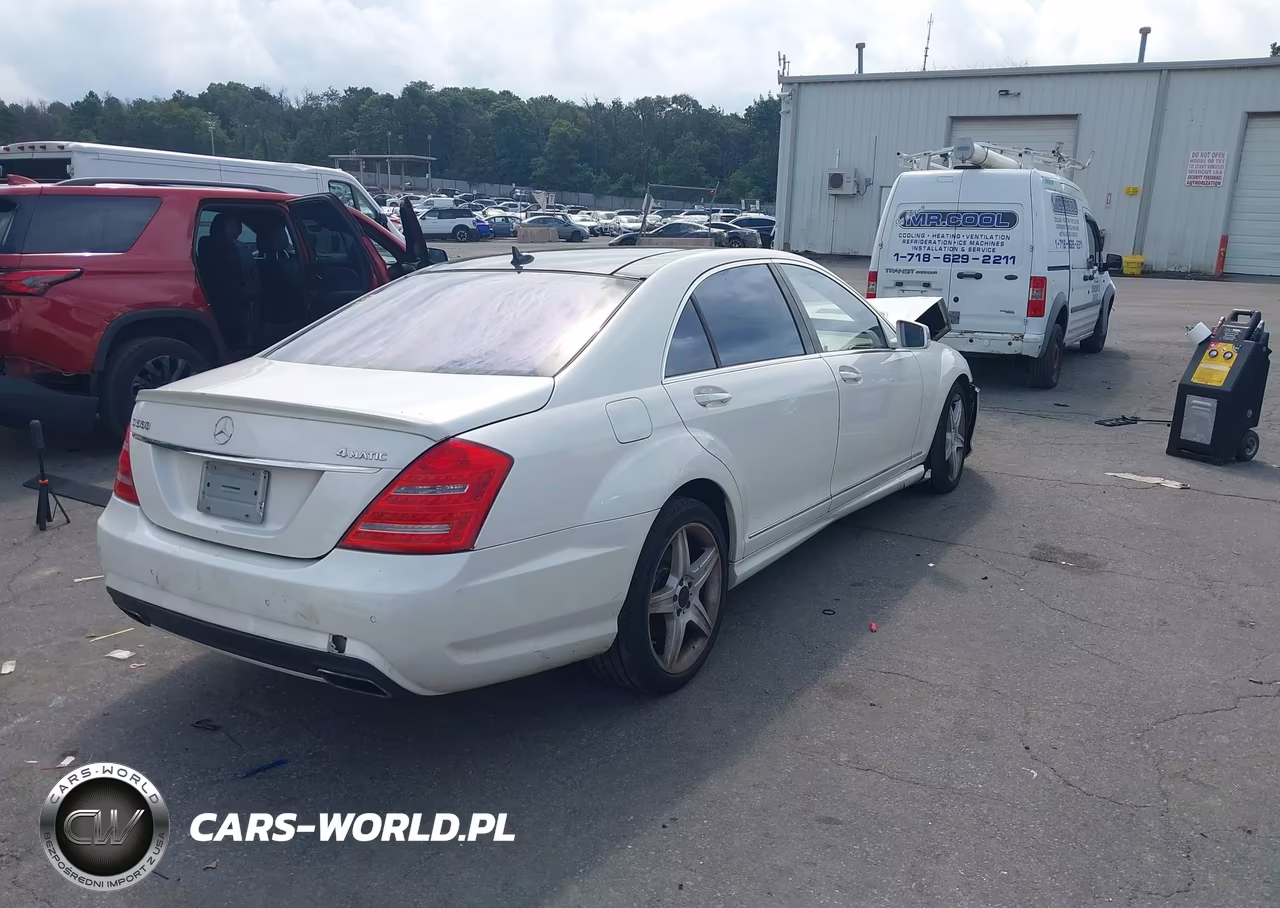 2011 Mercedes-Benz S 550 4Matic VIN:WDDNG8GB4BA365212 - 4
