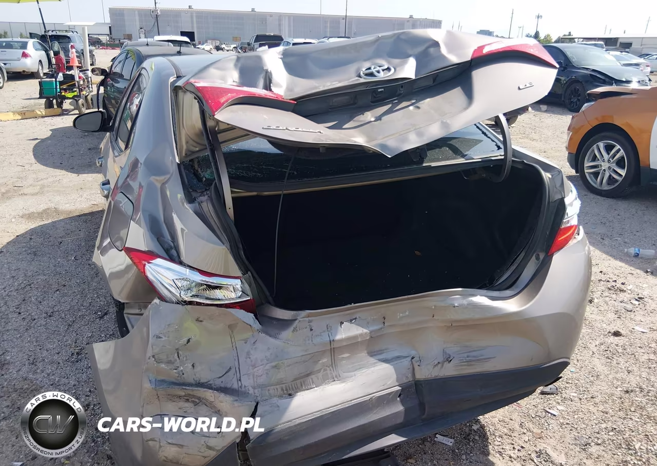 2016 Toyota Corolla Le VIN:5YFBURHE4GP447335 - 6