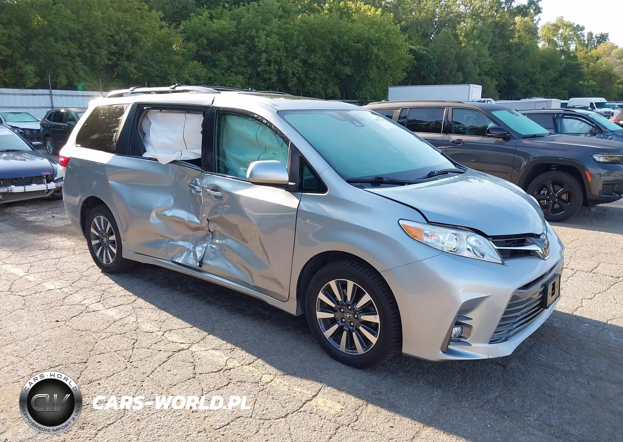 2020 Toyota Sienna Xle