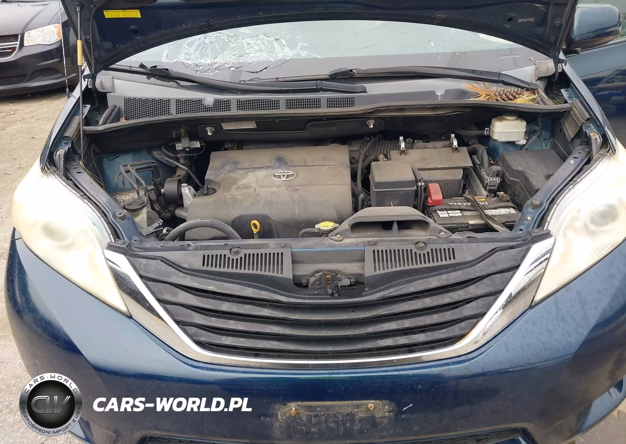 2012 Toyota Sienna Le V6 8 Passenger VIN:5TDKK3DC1CS199649 - 10