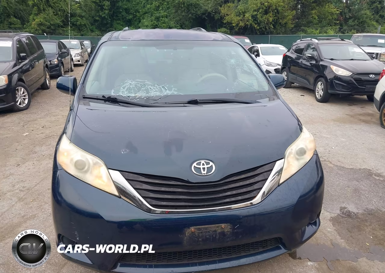 2012 Toyota Sienna Le V6 8 Passenger VIN:5TDKK3DC1CS199649 - 12